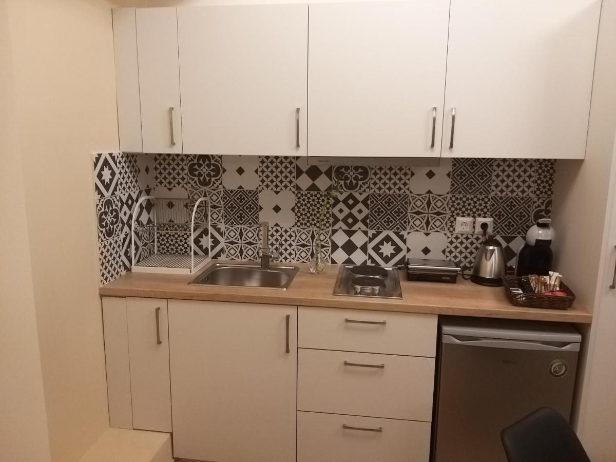 Amazing Apartments @ Monastiraki Subway Station Athens Luaran gambar