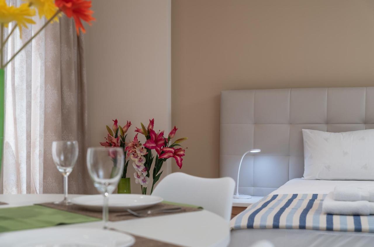 Amazing Apartments @ Monastiraki Subway Station Athens Luaran gambar
